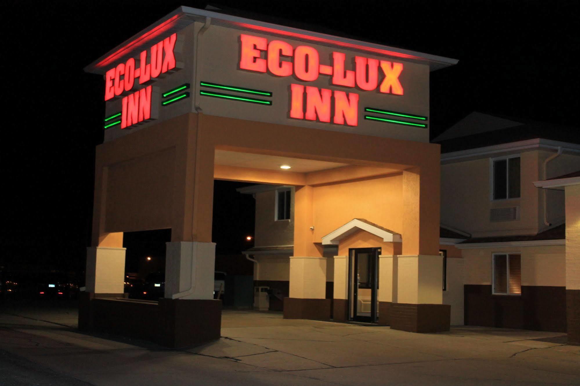 Eco-Lux Inn Norfolk Exterior photo